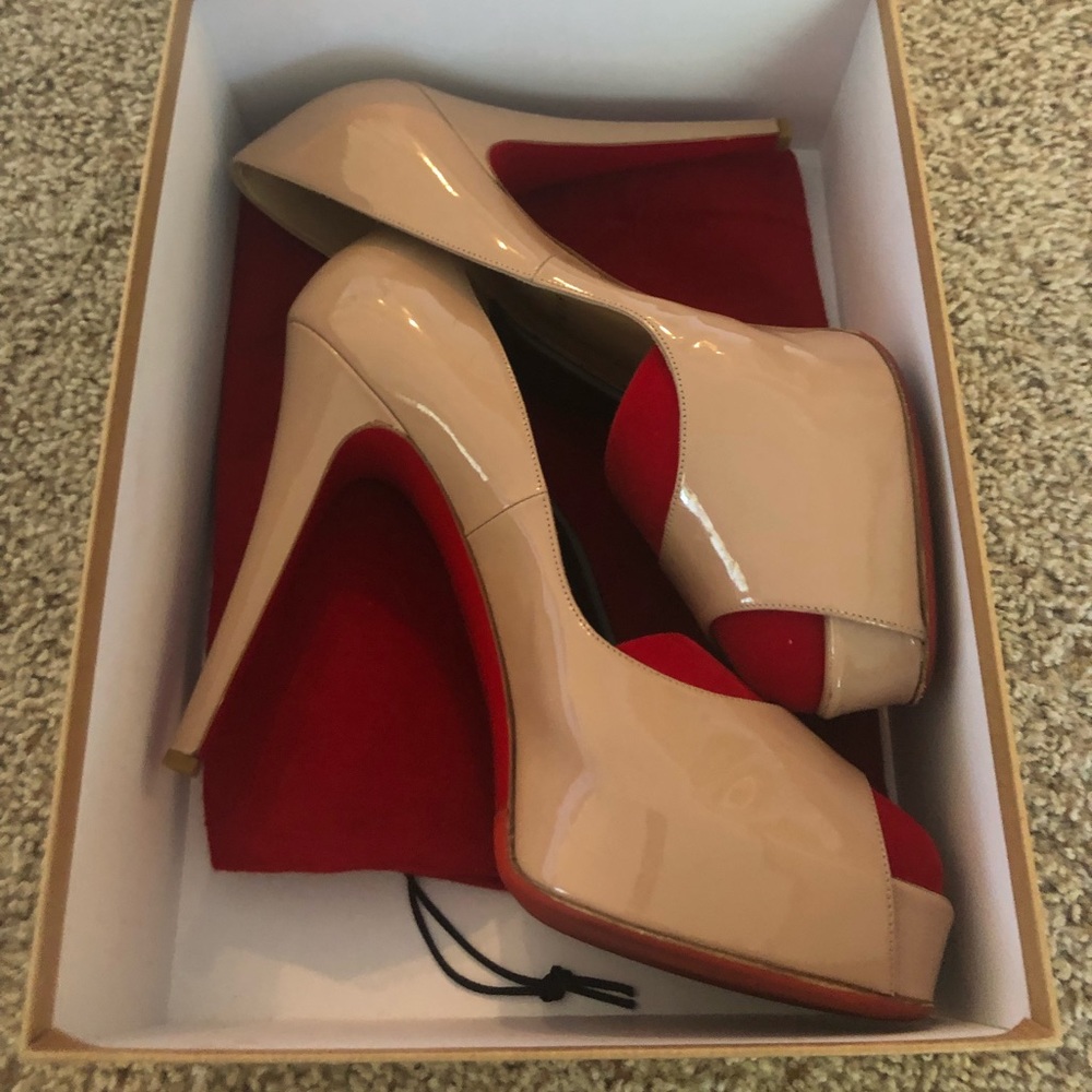 Christian Louboutin  Hyper Prive 120 Patent Heels